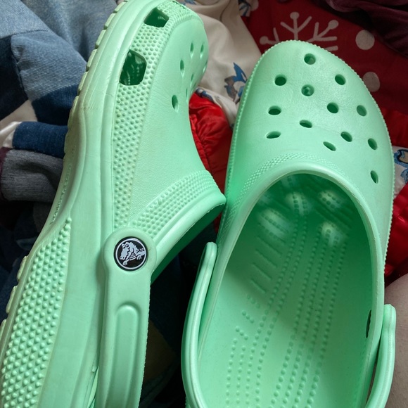 Crocs - Picture 2 of 4
